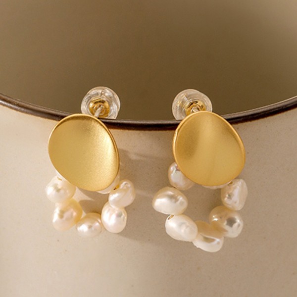 French retro natural freshwater pearl bead earrings